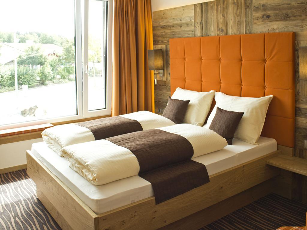 Alpenflair Hotel Buchloe Room photo
