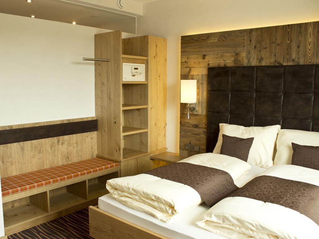 Alpenflair Hotel Buchloe Room photo